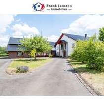 Haus zum Kaufen in Mehren 1.400.000,00 € 609 m²