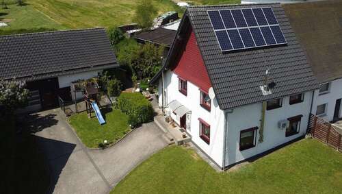 Foto - Haus zum Kaufen in Bergneustadt 339.000,00 € 164 m²