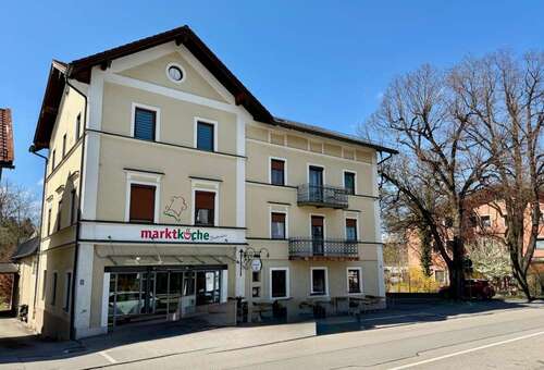 Foto - Haus zum Kaufen in Bruckmühl 1.095.000,00 € 620 m²