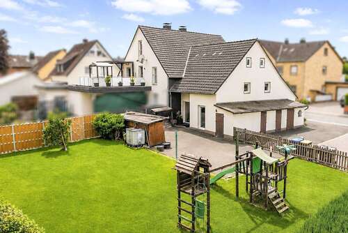 Foto - Haus zum Kaufen in Lage 297.000,00 € 195.1 m²