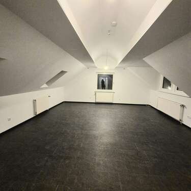 Foto - Wohnung zum Mieten in Frankfurt am Main 900,00 € 83 m²