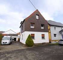 Haus zum Kaufen in Wehretal Oetmannshausen 165.000,00 € 153 m² - Wehretal / Oetmannshausen