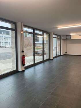 Foto - Einzelhandel in Leverkusen 3.221,24 € 110 m²