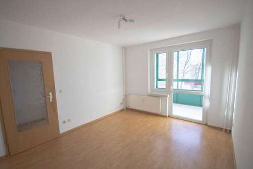 Foto - Wohnung zum Mieten in Halle (Saale) 321,00 € 40.08 m²