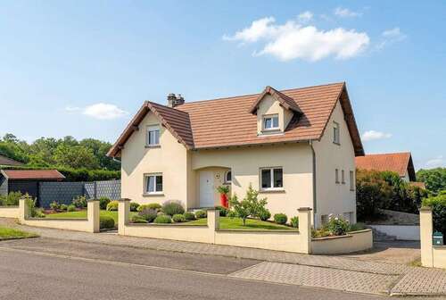 Foto - Haus zum Kaufen in Saarbrücken 379.000,00 € 140 m²