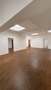 Foto - Büro in Düsseldorf 825.000,00 € 240.22 m²