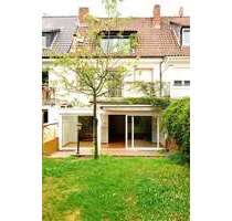 Haus zum Mieten in Frankfurt am Main 2.550,00 € 160 m²