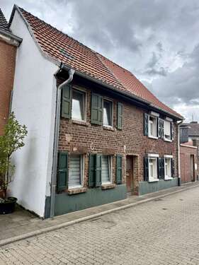 Foto - Haus zum Kaufen in Grevenbroich 136.000,00 € 83 m²