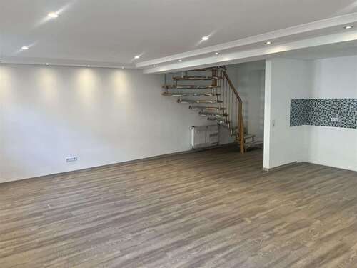 Foto - Haus zum Kaufen in Hardheim 360.000,00 € 180 m²