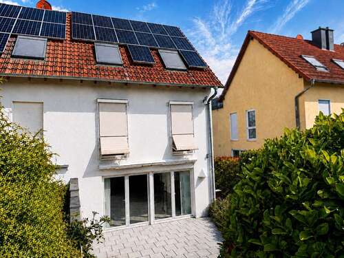 Foto - Haus zum Kaufen in Wackernheim 670.000,00 € 150 m²