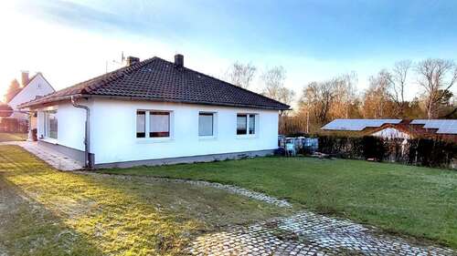 Foto - Haus zum Kaufen in Calden 379.000,00 € 131 m²