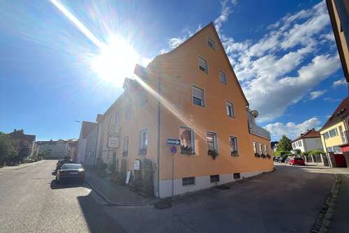 Foto - Haus zum Kaufen in Gunzenhausen 650.000,00 € 200 m²