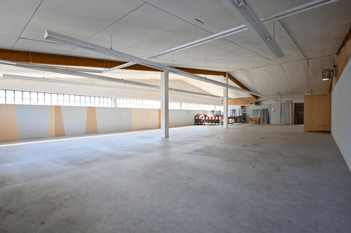 Foto - Halle in Würzburg 2.784,00 € 348 m²