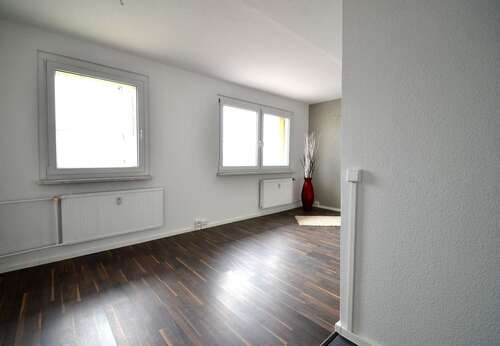 Foto - Wohnung zum Mieten in Halle (Saale) 460,00 € 57 m²