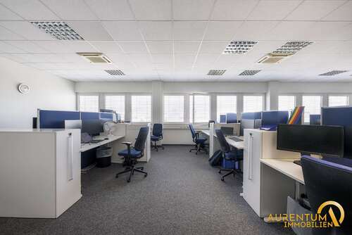 Foto - Büro in Neutraubling 3.990,00 € 370 m²