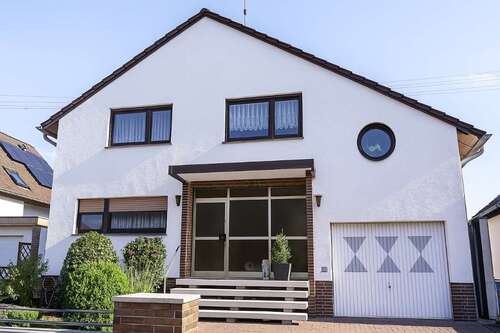 Foto - Haus zum Kaufen in Hattersheim 645.000,00 € 185 m²