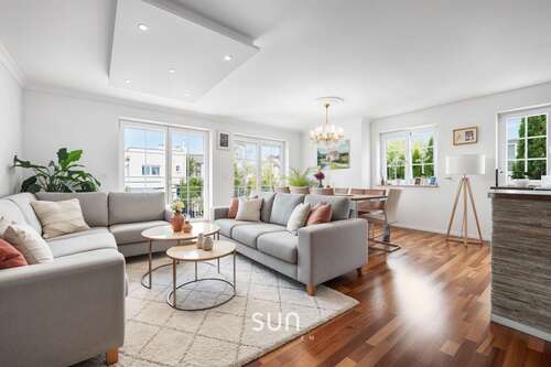 Foto - Haus zum Kaufen in Neu-Isenburg 1.195.000,00 € 275 m²