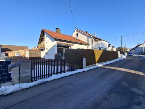 Foto - Haus zum Kaufen in Wehringen 780.000,00 € 417 m²