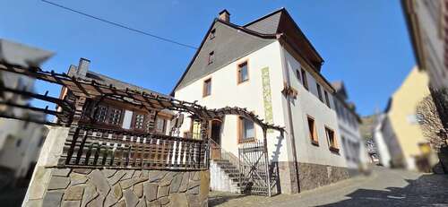 Foto - Haus zum Kaufen in Ediger-Eller Eller (Mosel) 199.000,00 € 136 m²