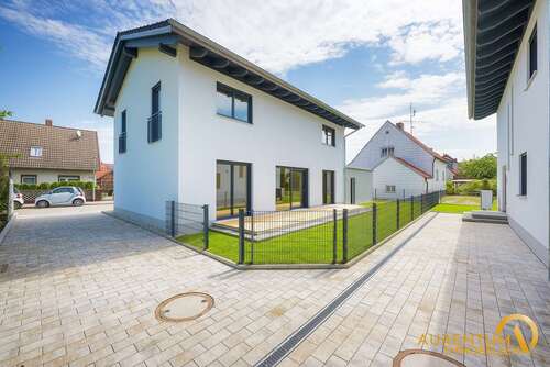 Foto - Haus zum Kaufen in Ergolding 935.000,00 € 150 m²