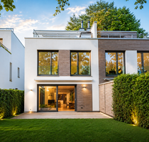 Haus zum Kaufen in Hamburg Blankenese 2.050.000,00 € 196 m² - Hamburg / Blankenese