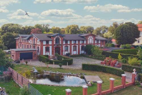 Foto - Haus zum Kaufen in Mölln OT Klein Helle 720.000,00 € 706 m²