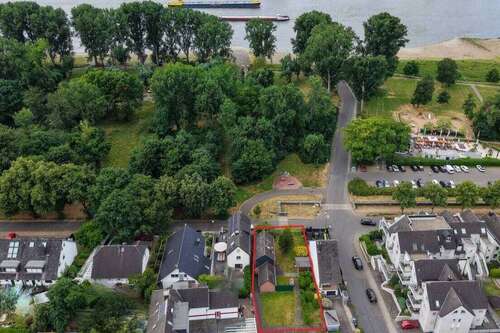 Foto - Haus zum Kaufen in Leverkusen Hitdorf 450.000,00 € 82.41 m²