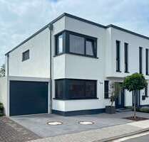 Haus zum Mieten in Neuss 2.650,00 € 157 m²