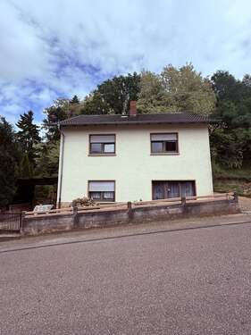 Foto - Haus zum Kaufen in Thaleischweiler-Fröschen 129.000,00 € 130 m²