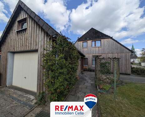 Foto - Haus zum Kaufen in Bergen 145.000,00 € 168 m²