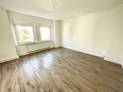 Foto - Wohnung zum Mieten in Bitterfeld 302,75 € 35.66 m²