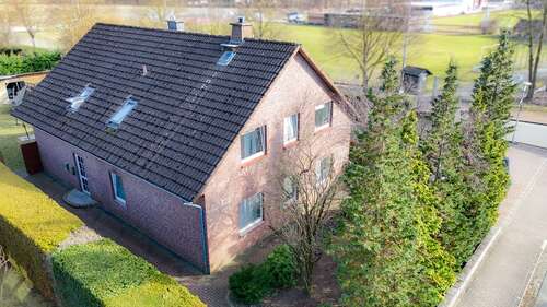 Foto - Haus zum Kaufen in Wesendorf 369.000,00 € 194 m²