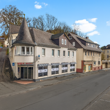 Foto - Haus zum Kaufen in Biedenkopf 419.000,00 € 360.36 m²