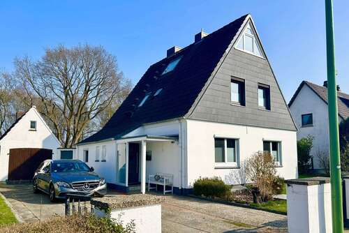 Foto - Haus zum Kaufen in Bremerhaven 319.000,00 € 102.79 m²
