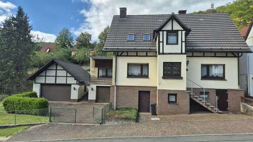 Foto - Haus zum Kaufen in Marsberg 157.500,00 € 200 m²