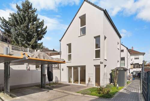 Foto - Haus zum Kaufen in Hattersheim Okriftel 550.000,00 € 134.63 m²