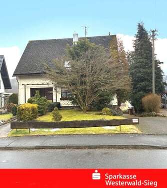 Foto - Haus zum Kaufen in Weitefeld 159.000,00 € 128 m²