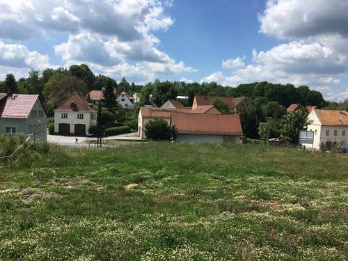 Foto - Grundstück zu verkaufen in Struppen 130.000,00 € 838 m²