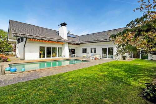 Foto - Haus zum Kaufen in Egmating 1.900.000,00 € 315 m²