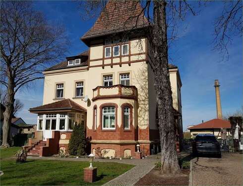 Foto - Haus zum Kaufen in Annaburg 250.000,00 € 312 m²
