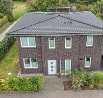 Haus zum Mieten in Oldenburg 1.595,00 € 168 m²