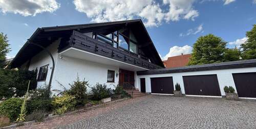 Foto - Haus zum Kaufen in Neuhof 790.000,00 € 478 m²