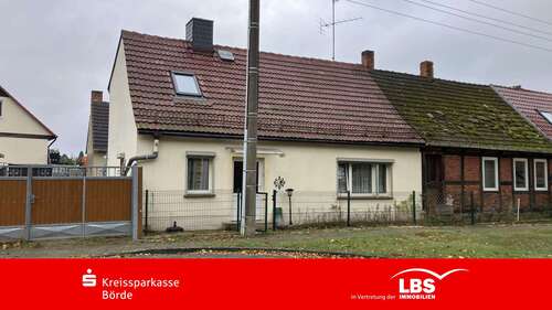 Foto - Haus zum Kaufen in Born 59.000,00 € 100 m²