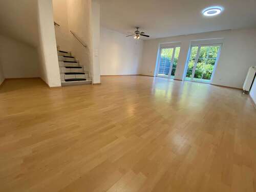 Foto - Haus zum Mieten in Rodenbach 1.750,00 € 189 m²