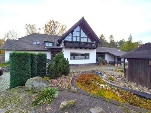 Foto - Haus zum Kaufen in Krausnick-Groß Wasserburg 690.000,00 € 350 m²