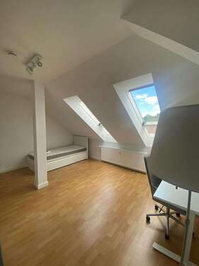 Foto - WG-Zimmer in Potsdam 670,00 € 19 m²