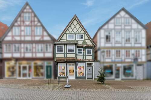 Foto - Haus zum Kaufen in Celle 495.000,00 € 269 m²