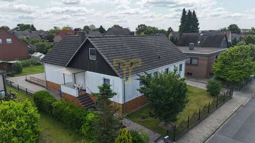 Foto - Haus zum Kaufen in Ehra-Lessien Ehra 280.000,00 € 139 m²