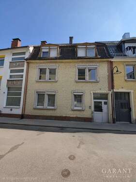 Foto - Haus zum Kaufen in Pforzheim 280.000,00 € 180 m²