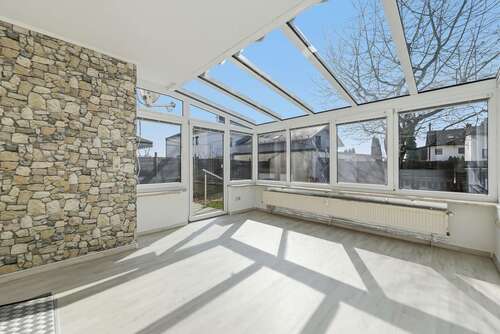 Foto - Haus zum Kaufen in Hallbergmoos 695.000,00 € 221 m²